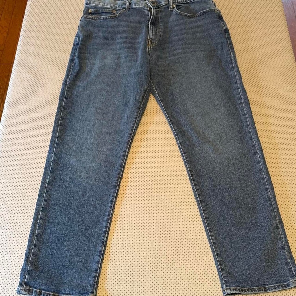 Men's Gap Athletic Stretchy Blue Denim Jeans 34 by 30‎